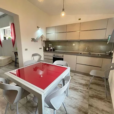 H 51 Family House Apartment *